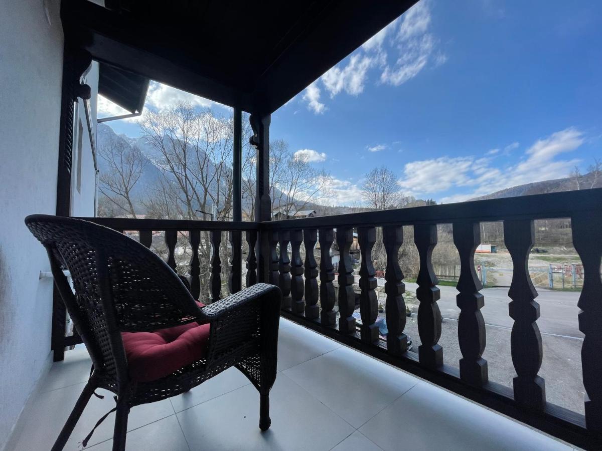 Castle Residence Apt. Eminescu Buşteni Екстериор снимка
